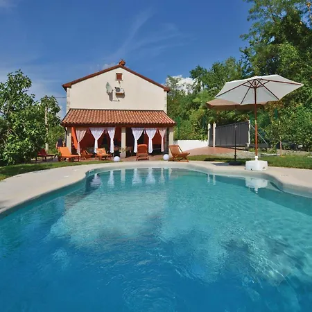 Pool House Ancka - Happy *
