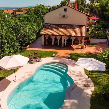Pool House Ancka - Happy Villa Marezige
